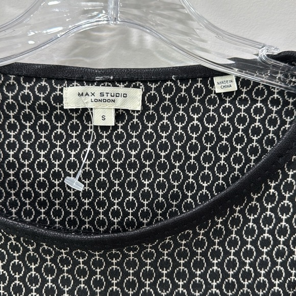 Black Patterned Women's Top - Picture 5 of 9